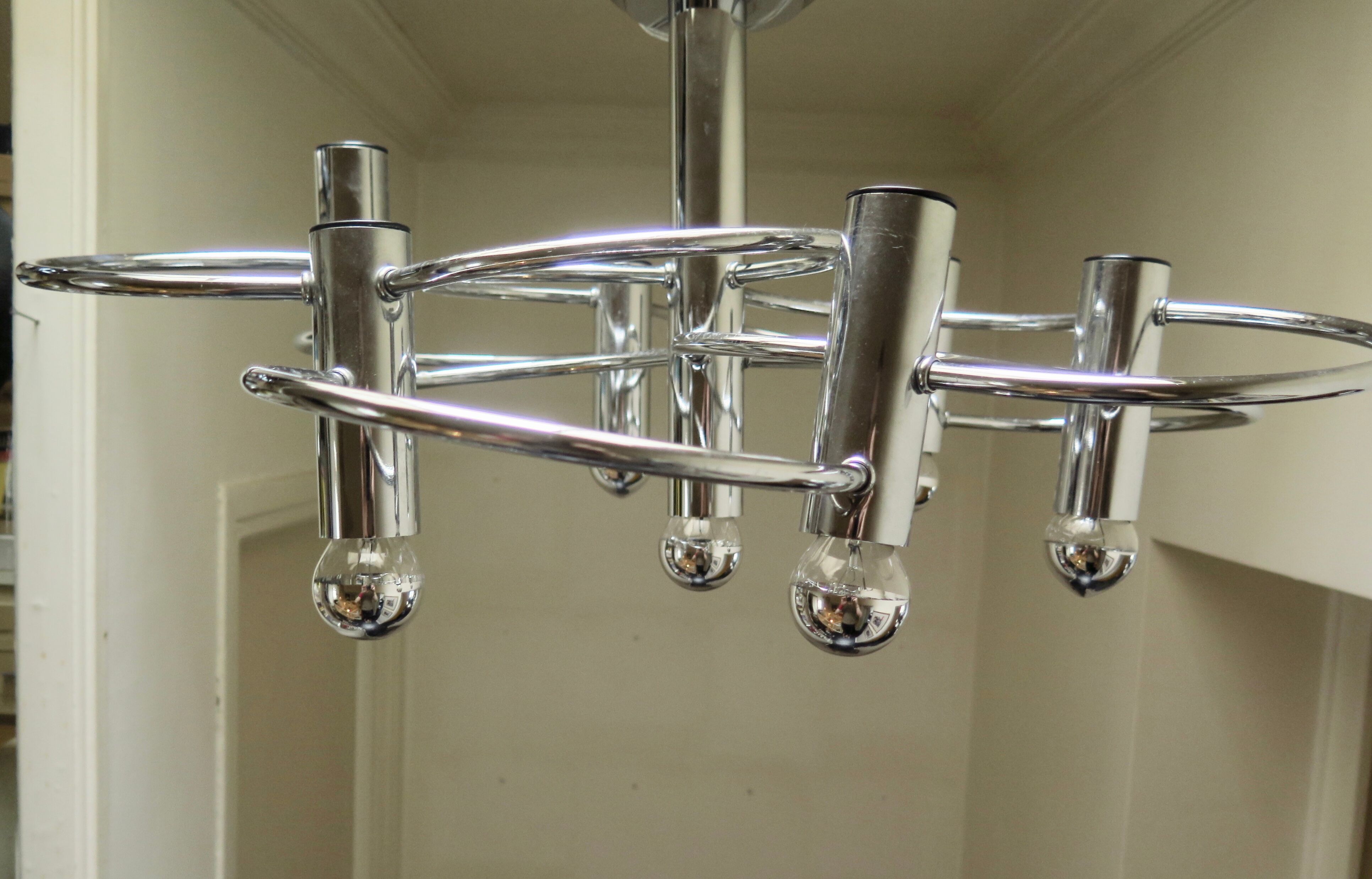 Sciolari chrome metal ceiling light with 8 light sources.