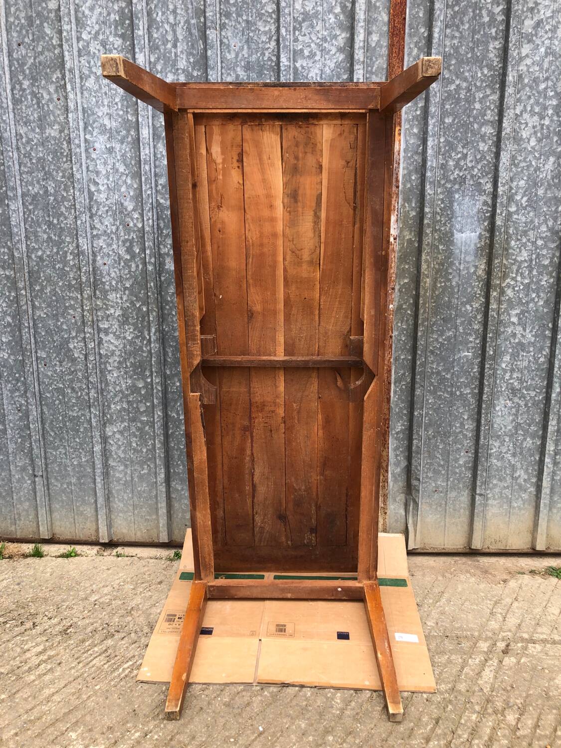 Antique cherry farmhouse table with 2 drawers and 1 pull-out