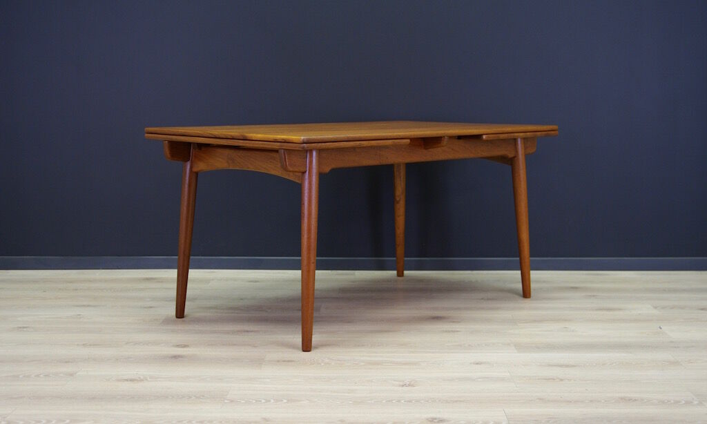 Wooden table, model AT-312, Danish design, 1960s, designer: Hans J. Wegner