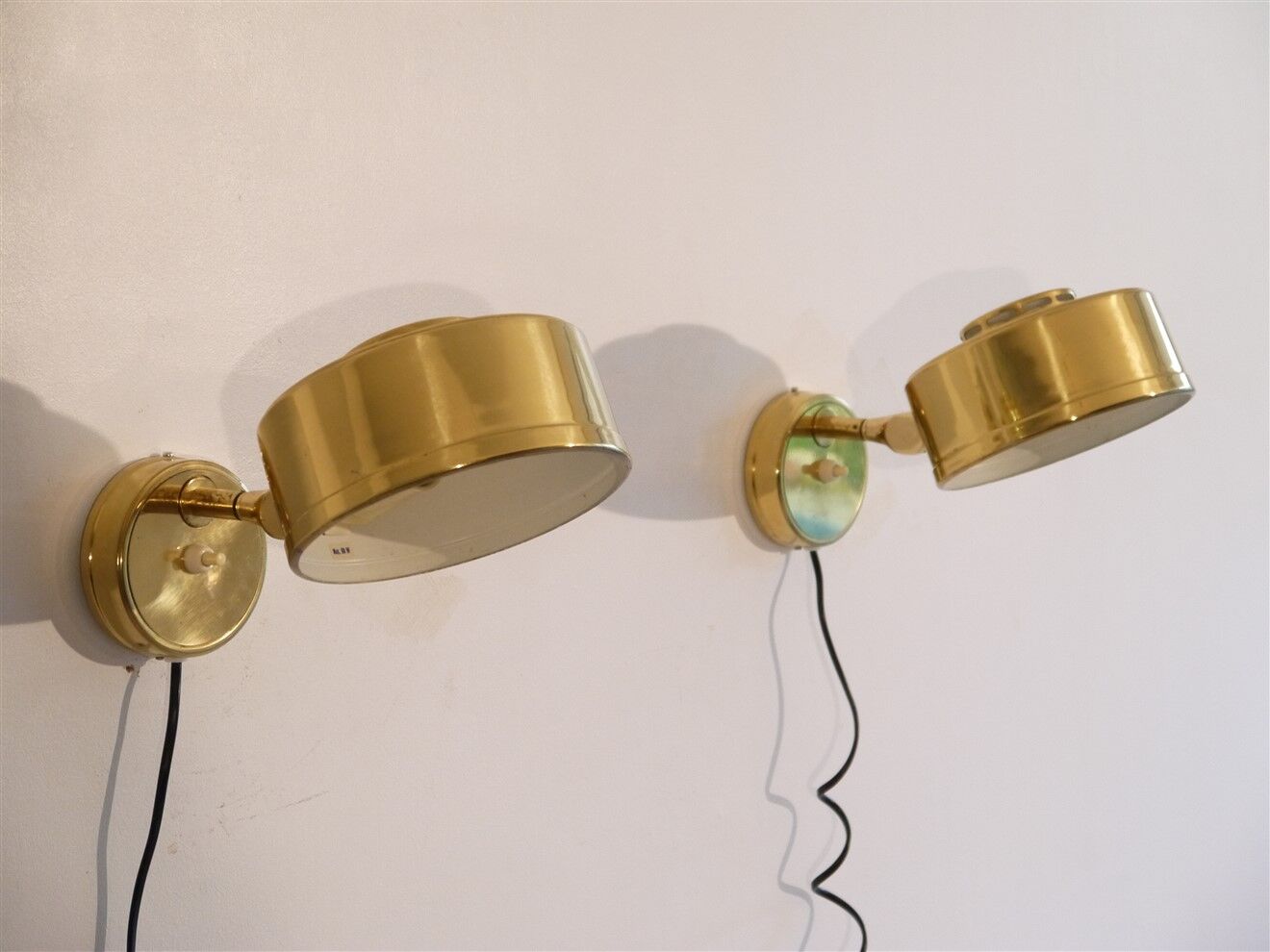 Paire d'appliques scandinaves en laiton de Skelleftea 1970