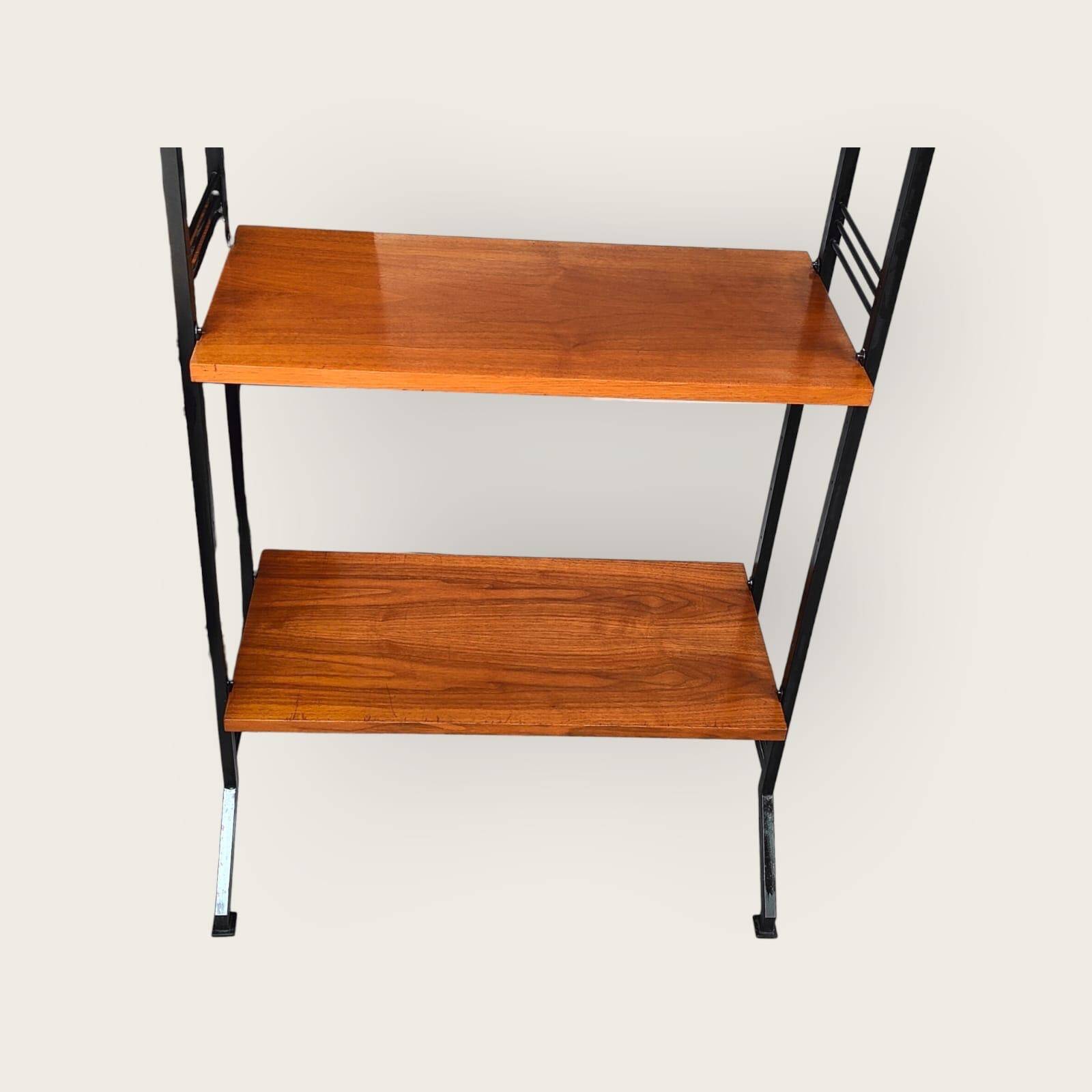 Système mural du milieu du siècle