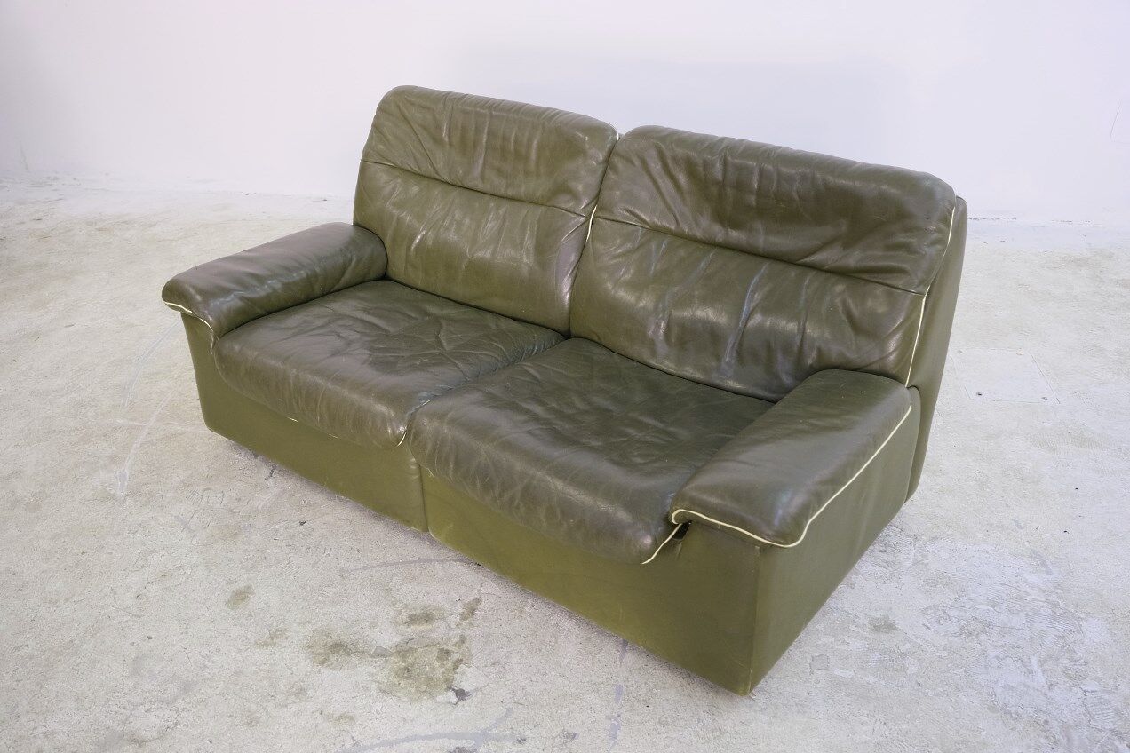 DS 66 Sofa from De Sede in Olive Leather, 1970s