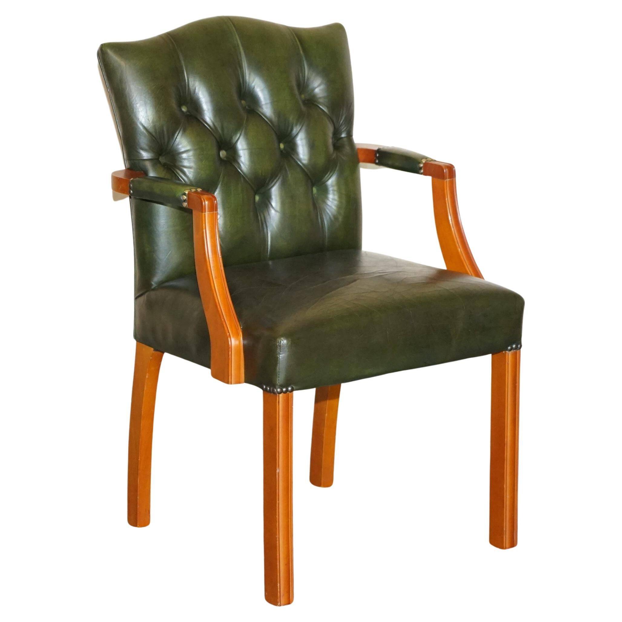 Fauteuil de bureau Chesterfield vintage en cuir Regency patiné