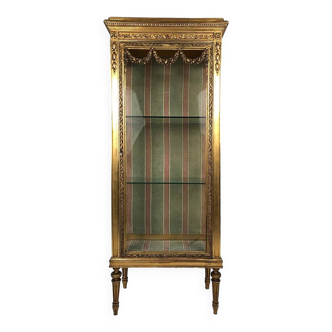 Vitrine de style Louis XVI en bois et stuc doré, vers 1900