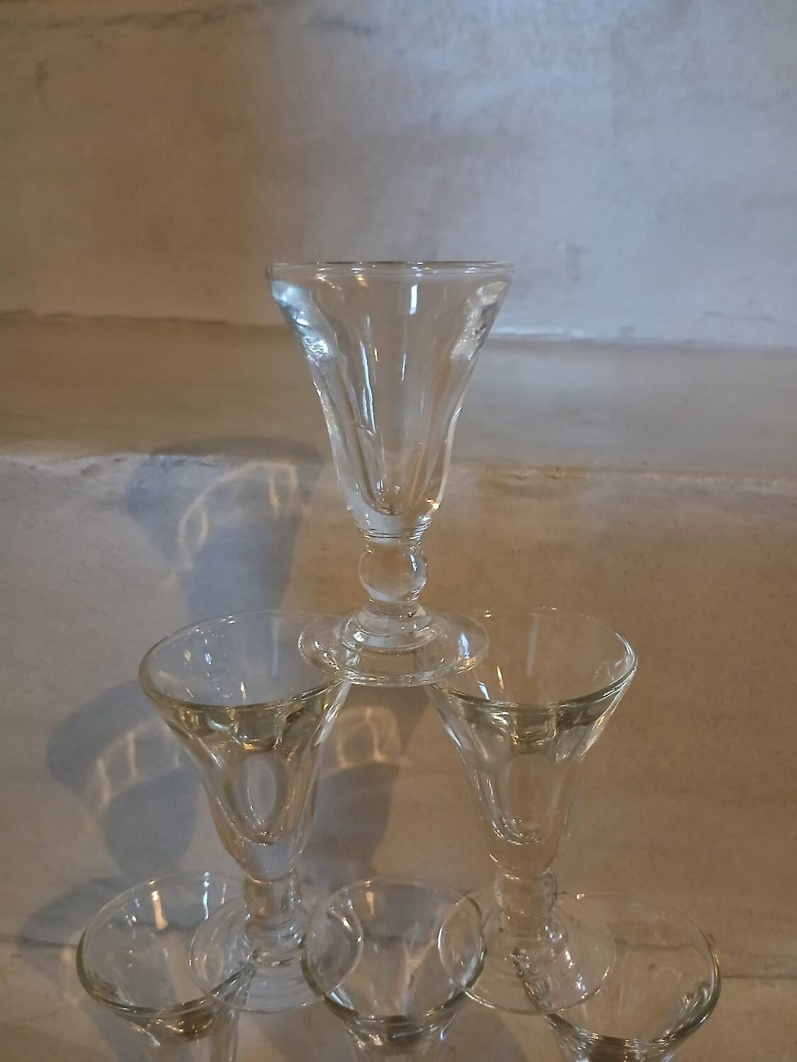 8 small old bistro glasses