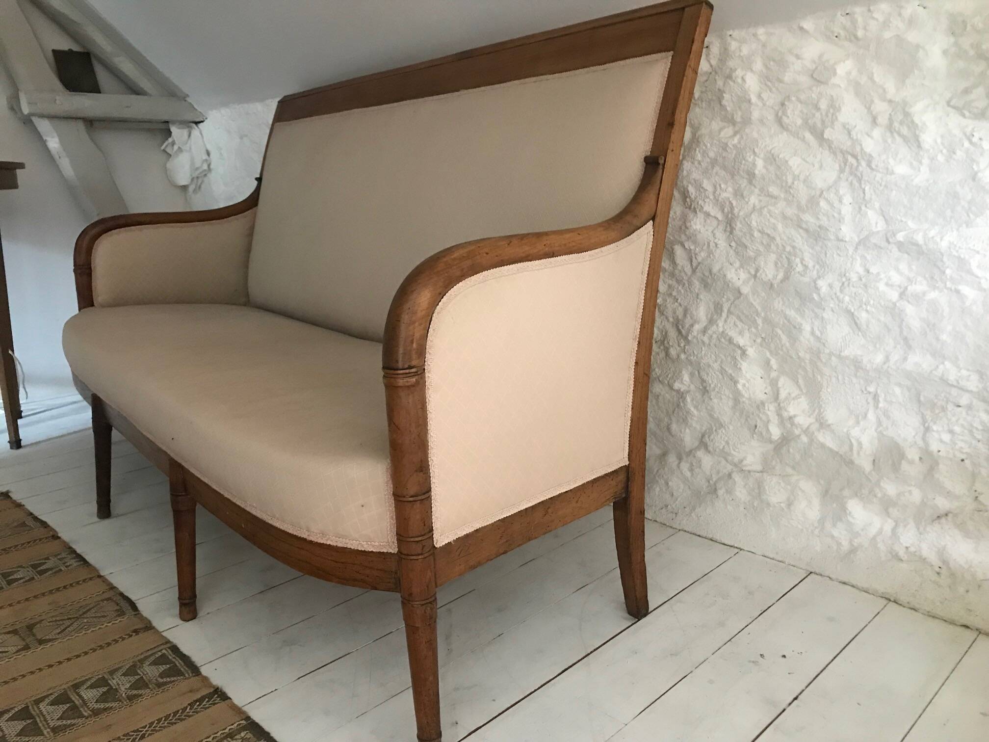 Directoire-Restoration period banquette