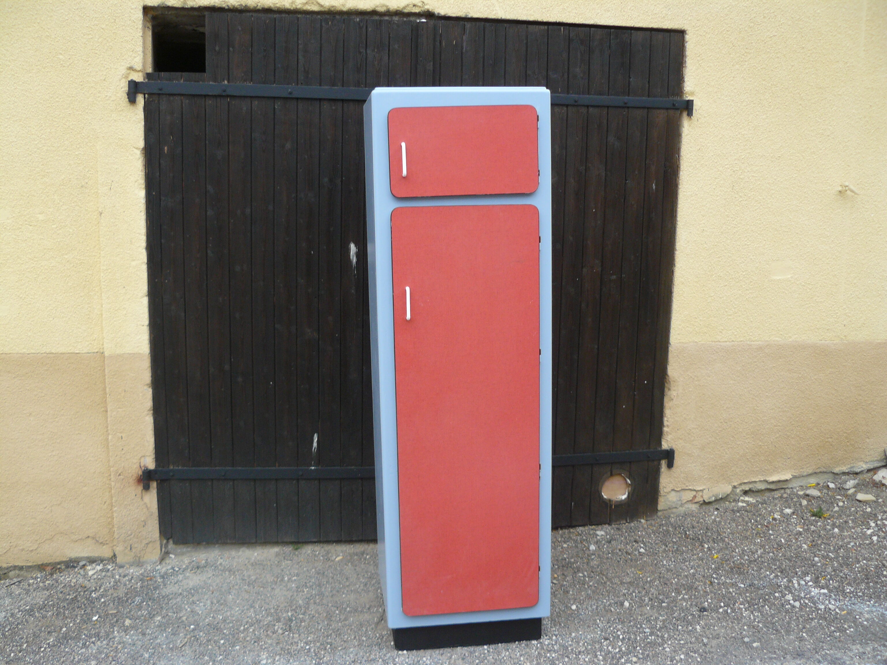 Wardrobe one door