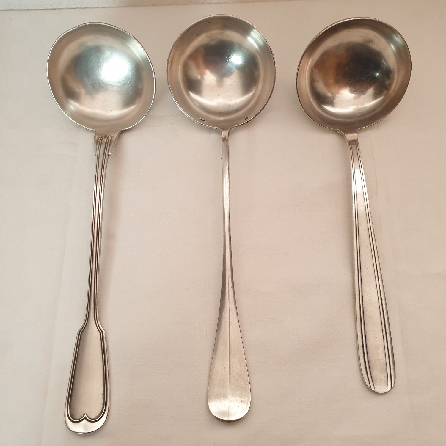 3 ladles in silver metal