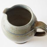 Pitcher enn bluish sandstone