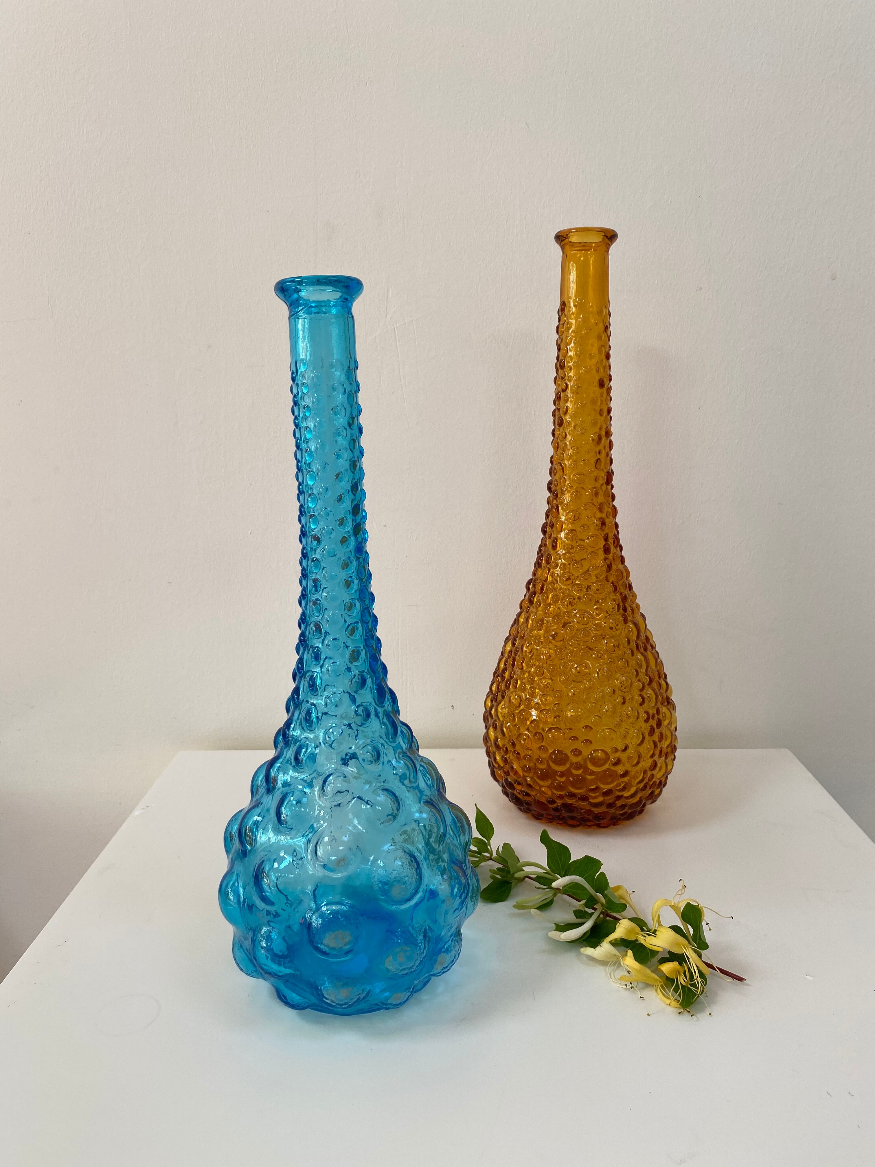 Blue Empoli decanter with bubble relief