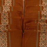 Lot de 12 serviettes de table style basque.