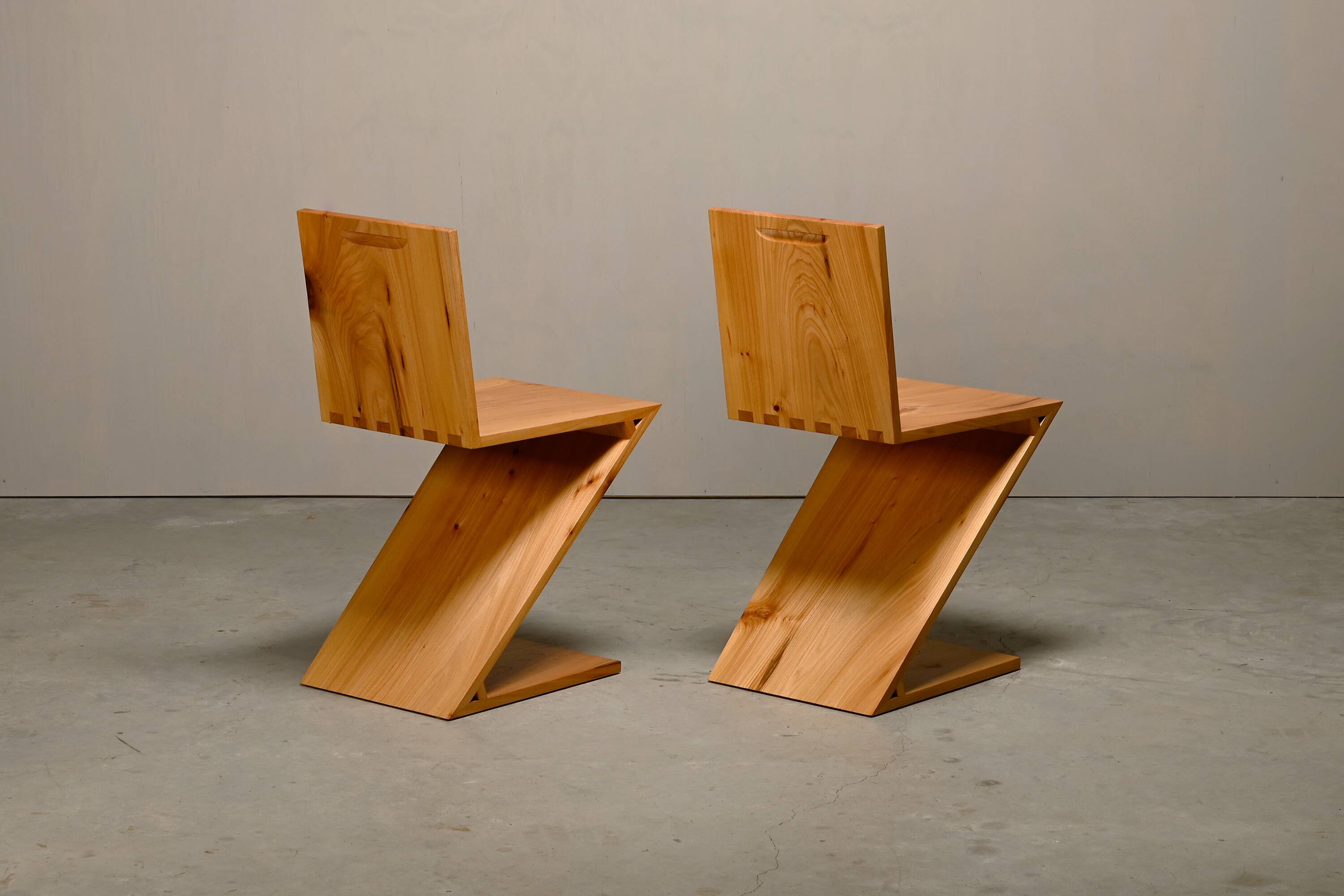 Zig Zag Chair after Gerrit Rietveld in solid Pine