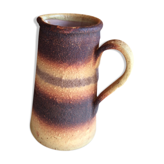 Sandstone pitcher