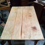 Farm table