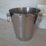 Ice bucket