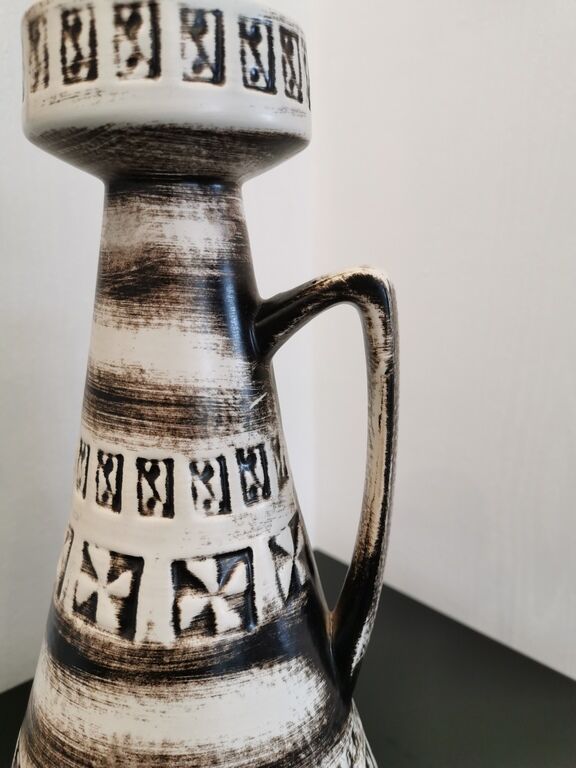 Vintage cone vase Ilkra geometric design