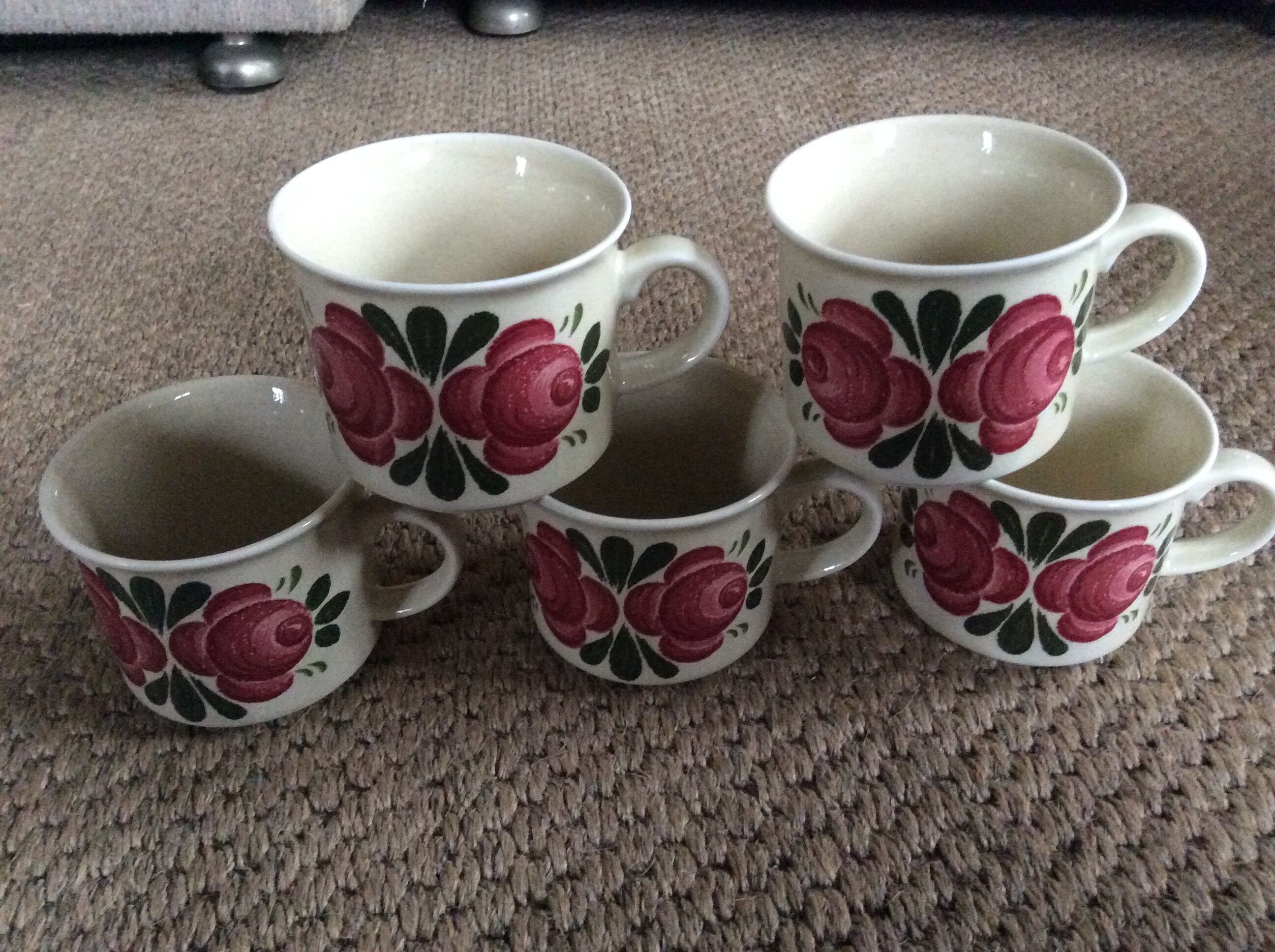 Series of 5 cups