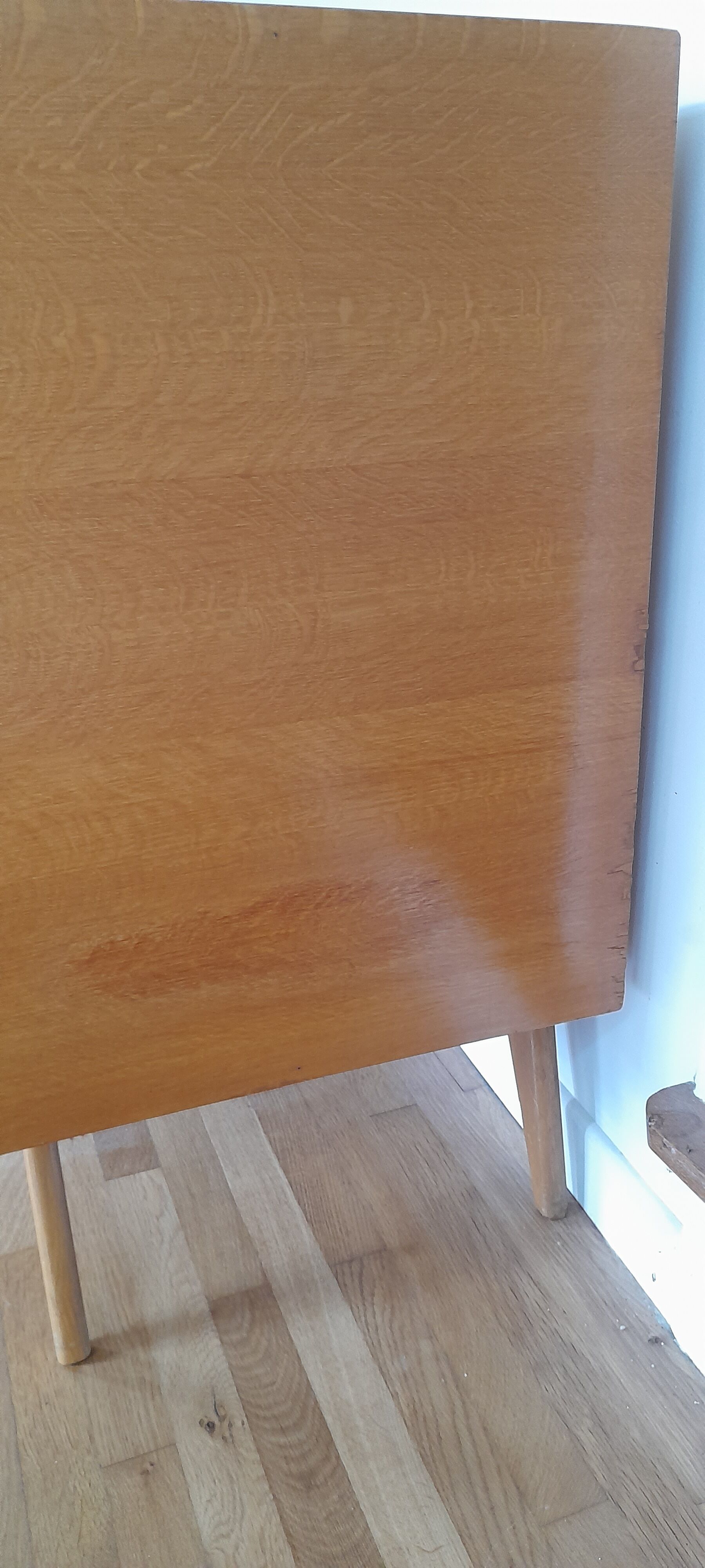 Commode pieds compas des années 60