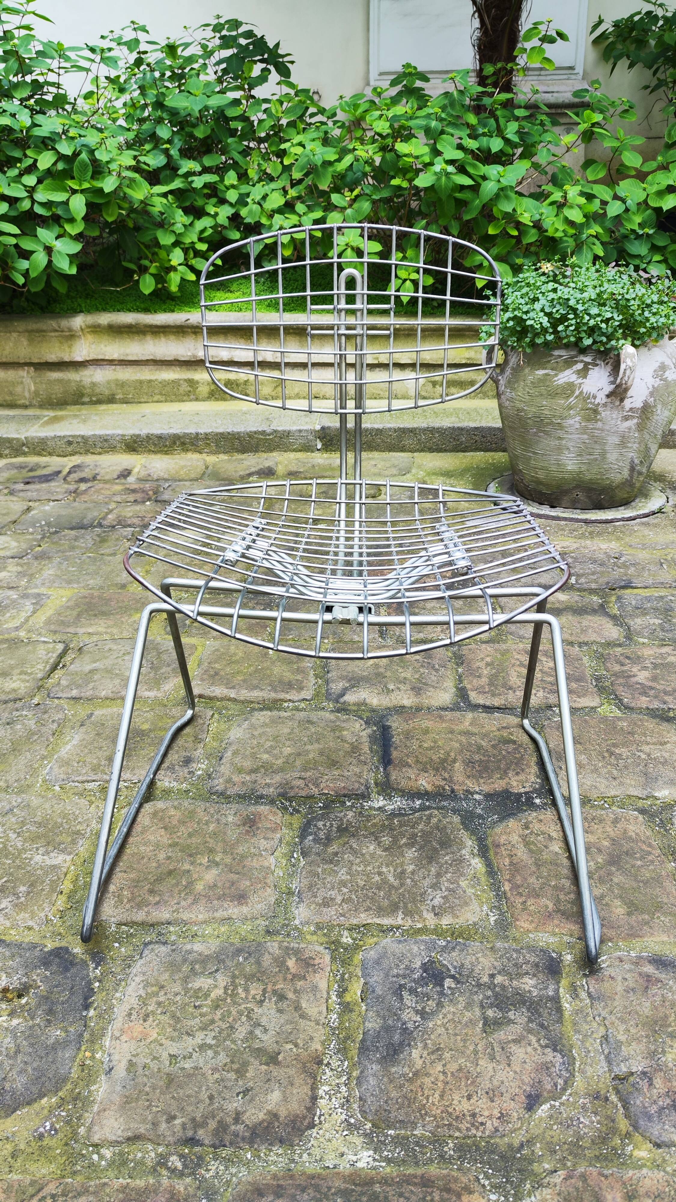 Beaubourg chairs in steel and fabrics by Michel Cadestin and Georges Laurent - 1976