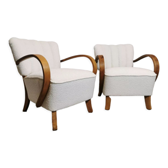 Pair of restored cocktail armchairs by Jindrich Halabala