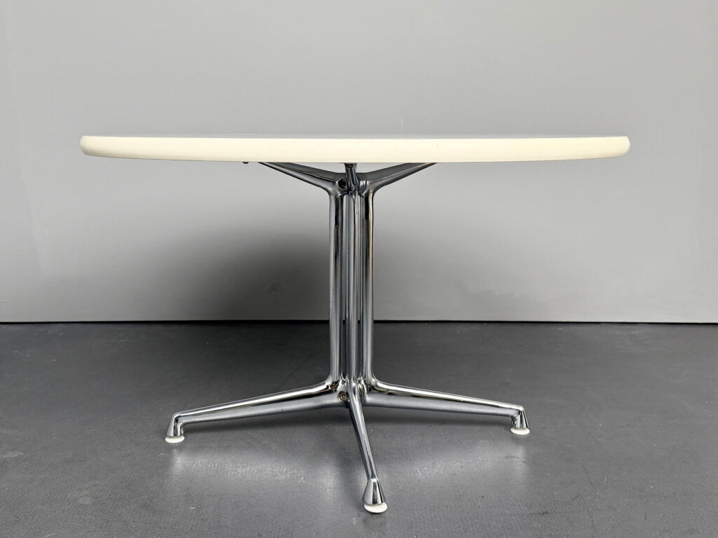 Table basse/table d'appoint La Fonda, bois stratifié, Charles & Ray Eames pour Herman Miller, Allemagne, années 1970.