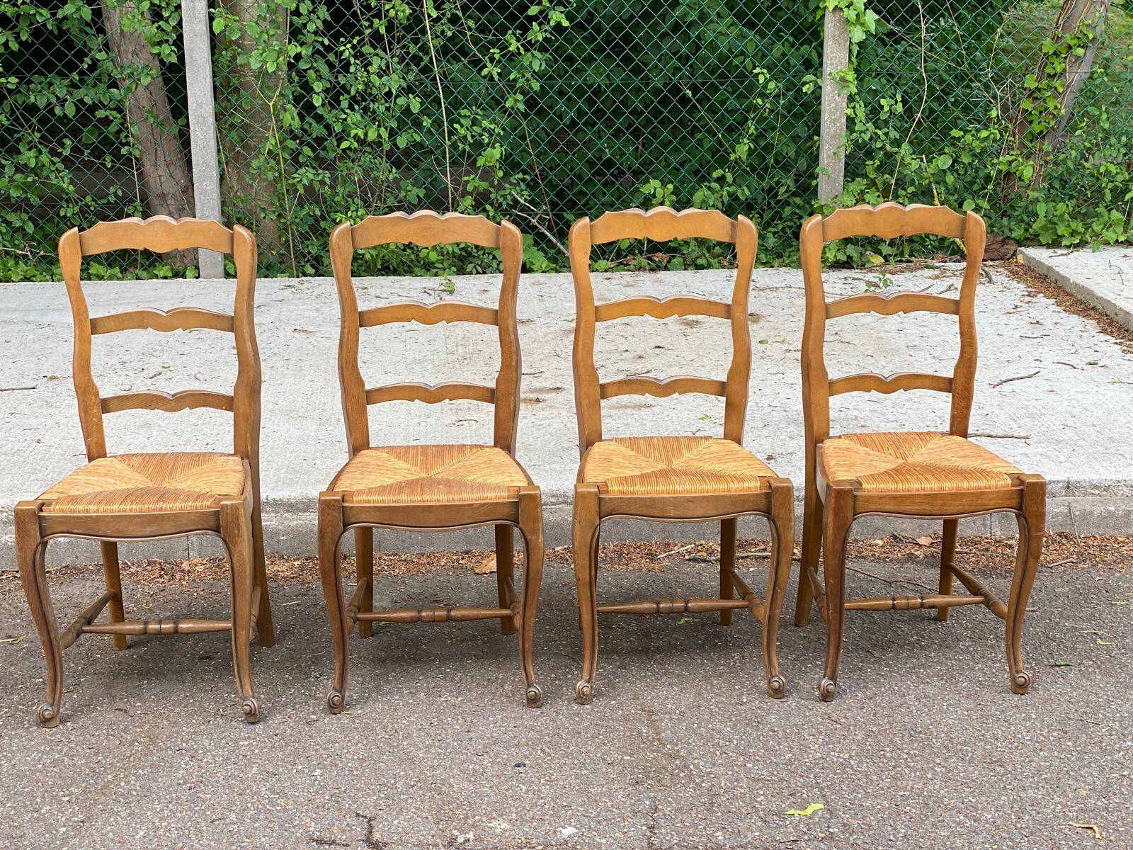 4 Louis XV chairs in solid oak and straw