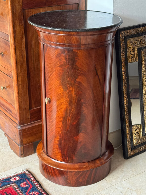 Somno époque Empire Acajou de cuba et Marbre à gorge