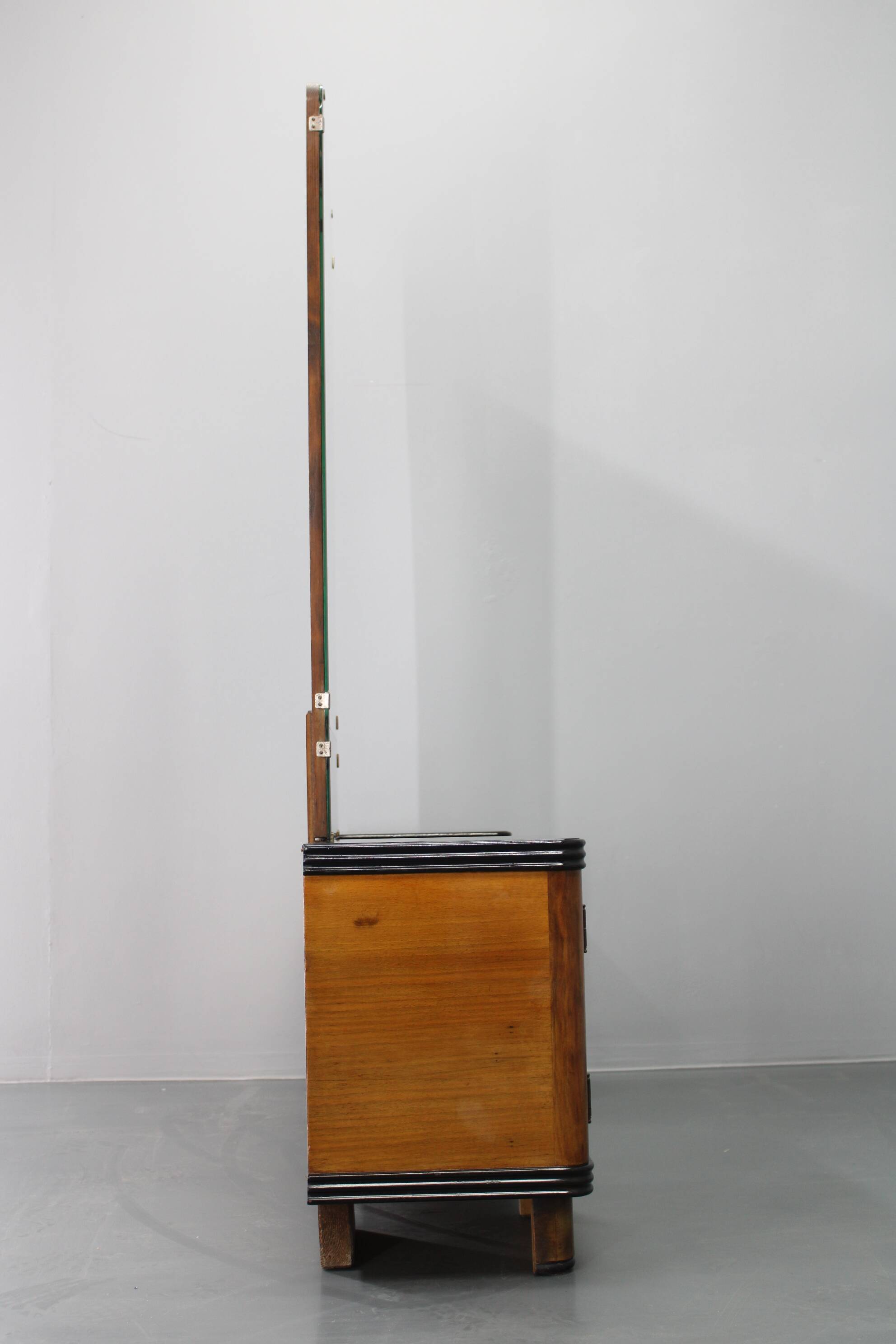 1940s Italian Art Deco Mirror Cabinet in Walnut Finish