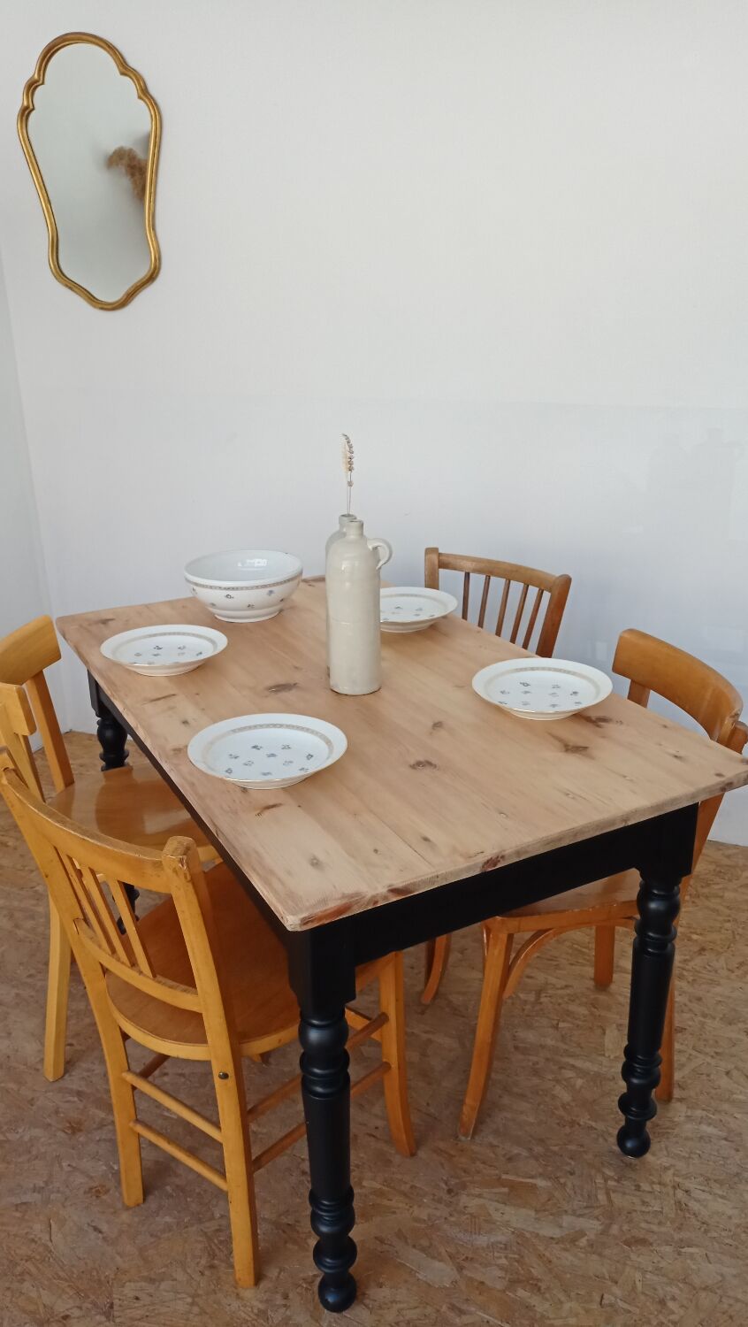 Hollow porcelain plates