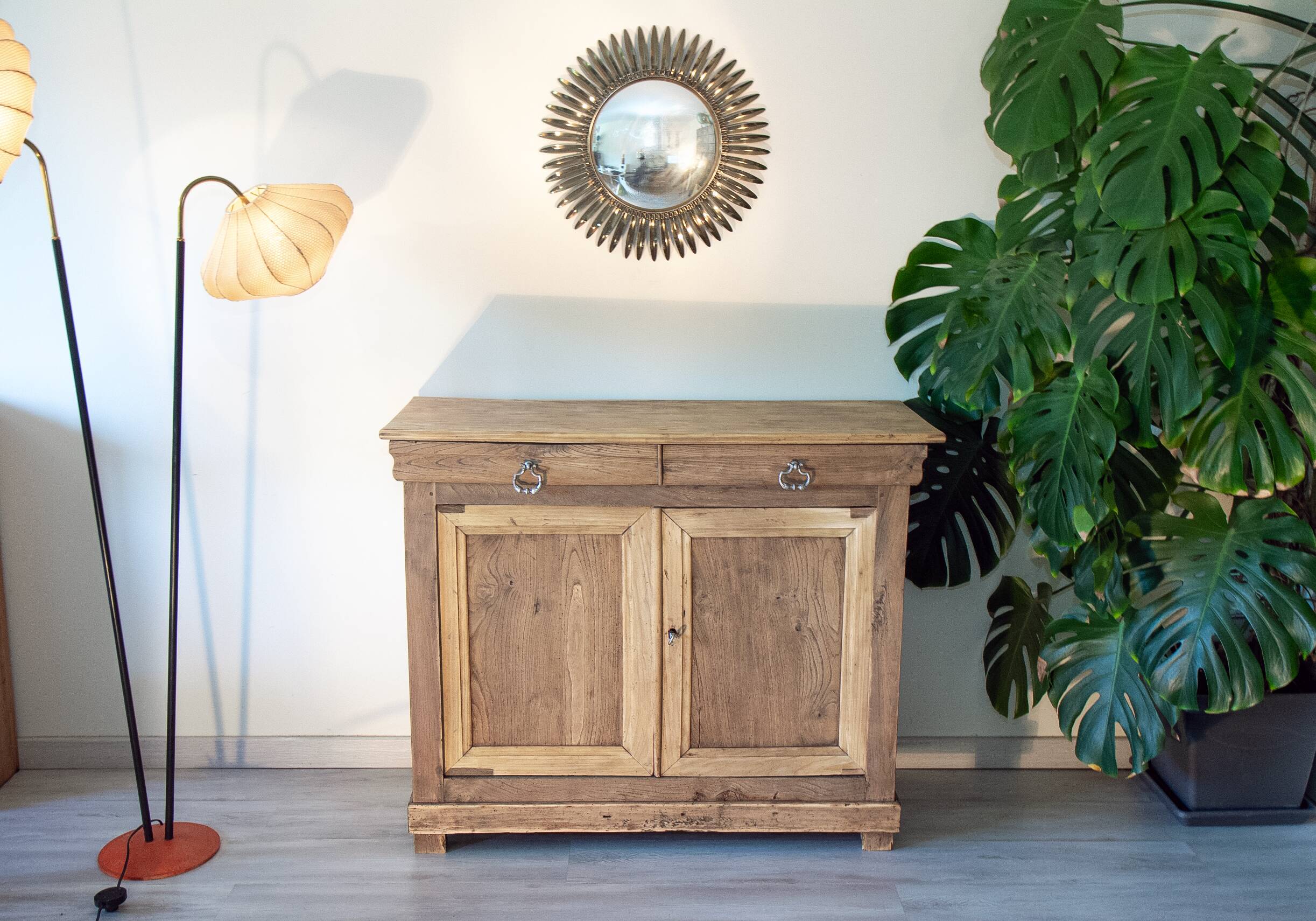 Buffet parisien ancien, Chêne clair brut