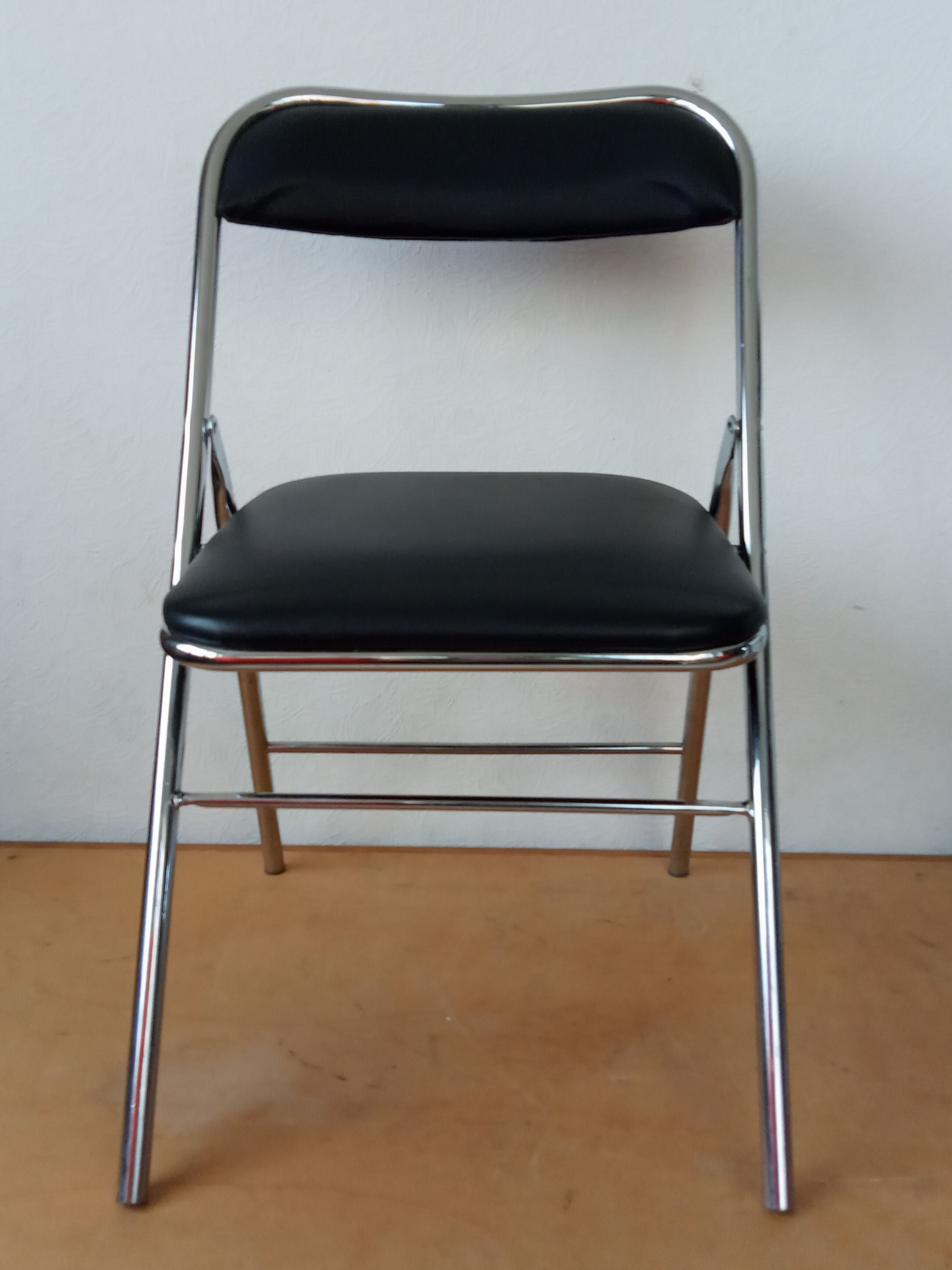 Pair of folding chairs 80s