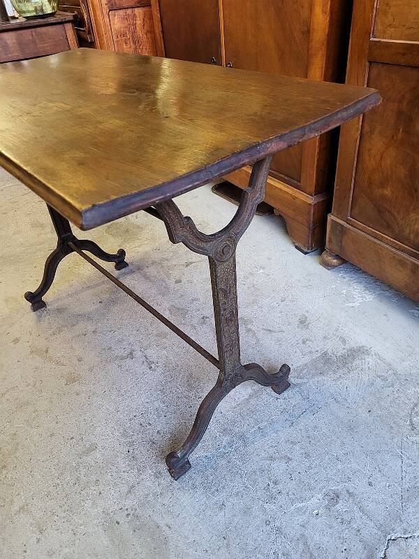old bistrot table wooden top cast iron leg