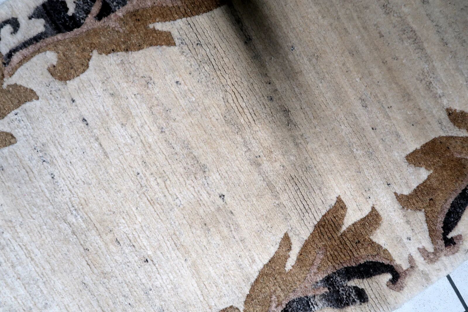 Vintage Tibetan Art Deco Khaden rug 92cm x 206cm 1960s