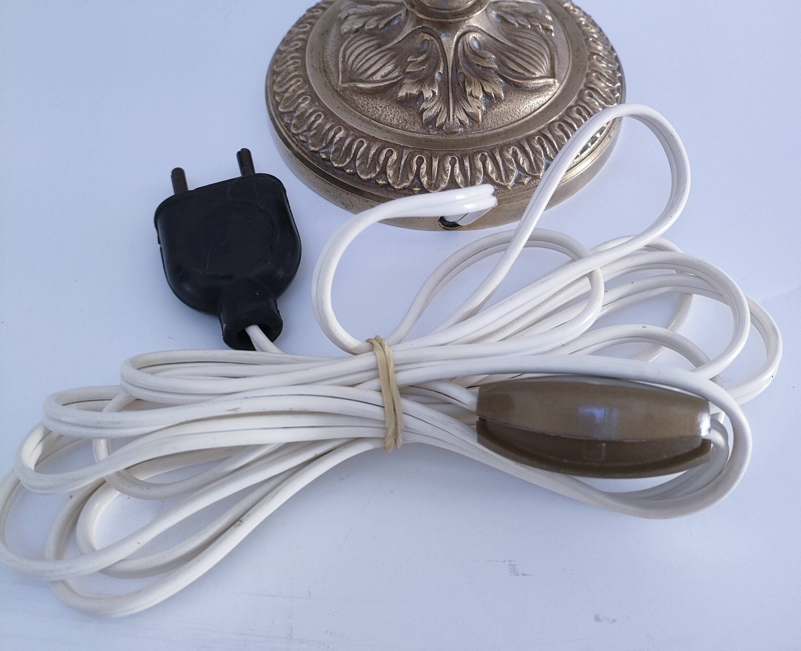 Pied de lampe bronze décor feuillagé
