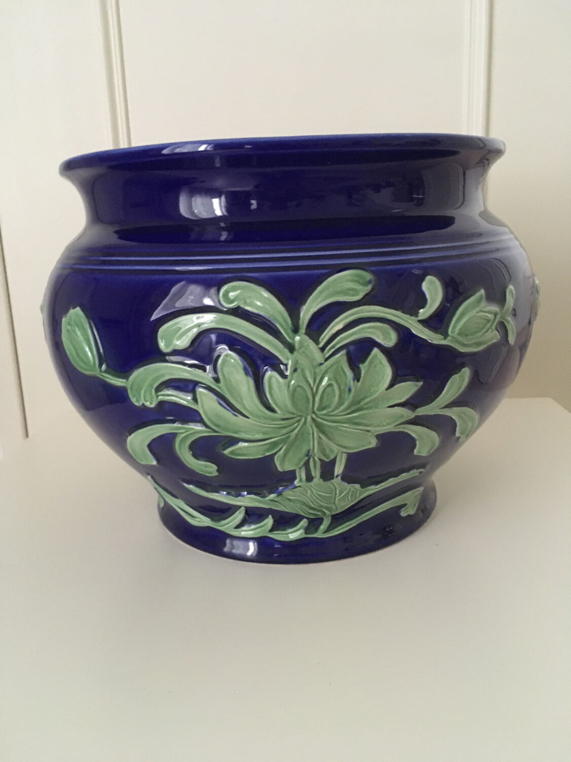 Vintage English flower pot.