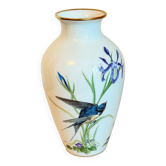 Vase en porcelaine motif hirondelles