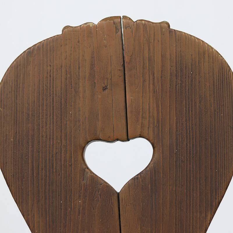 Chaise d'art populaire primitif