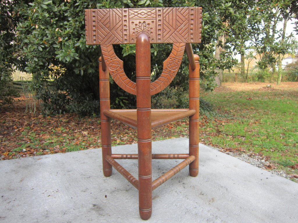 Armchair tripod oak movement Breton ar seiz vibrator