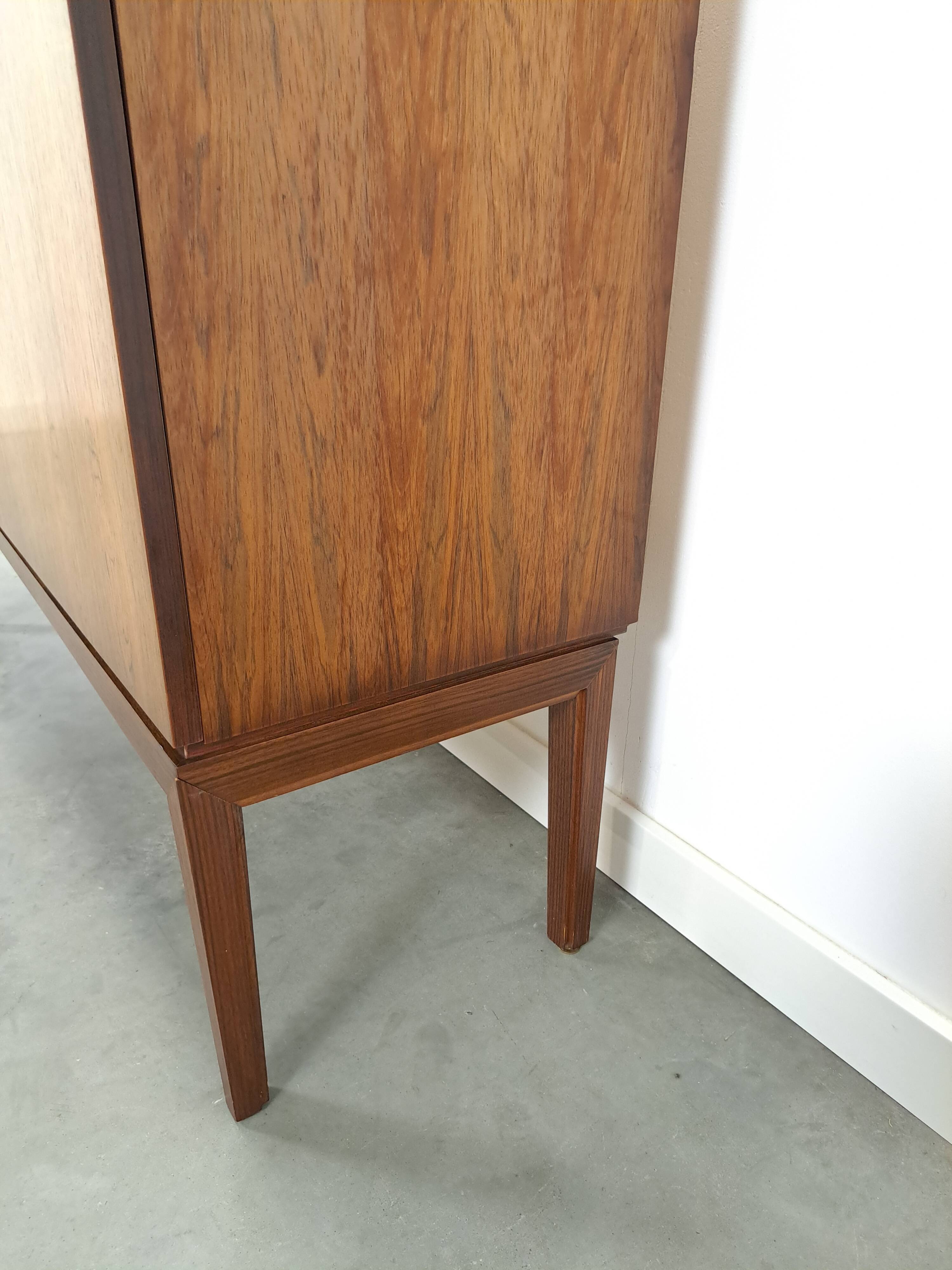 Palissander fineer Palette Möbel kast met 4 vakken en ronde grepen