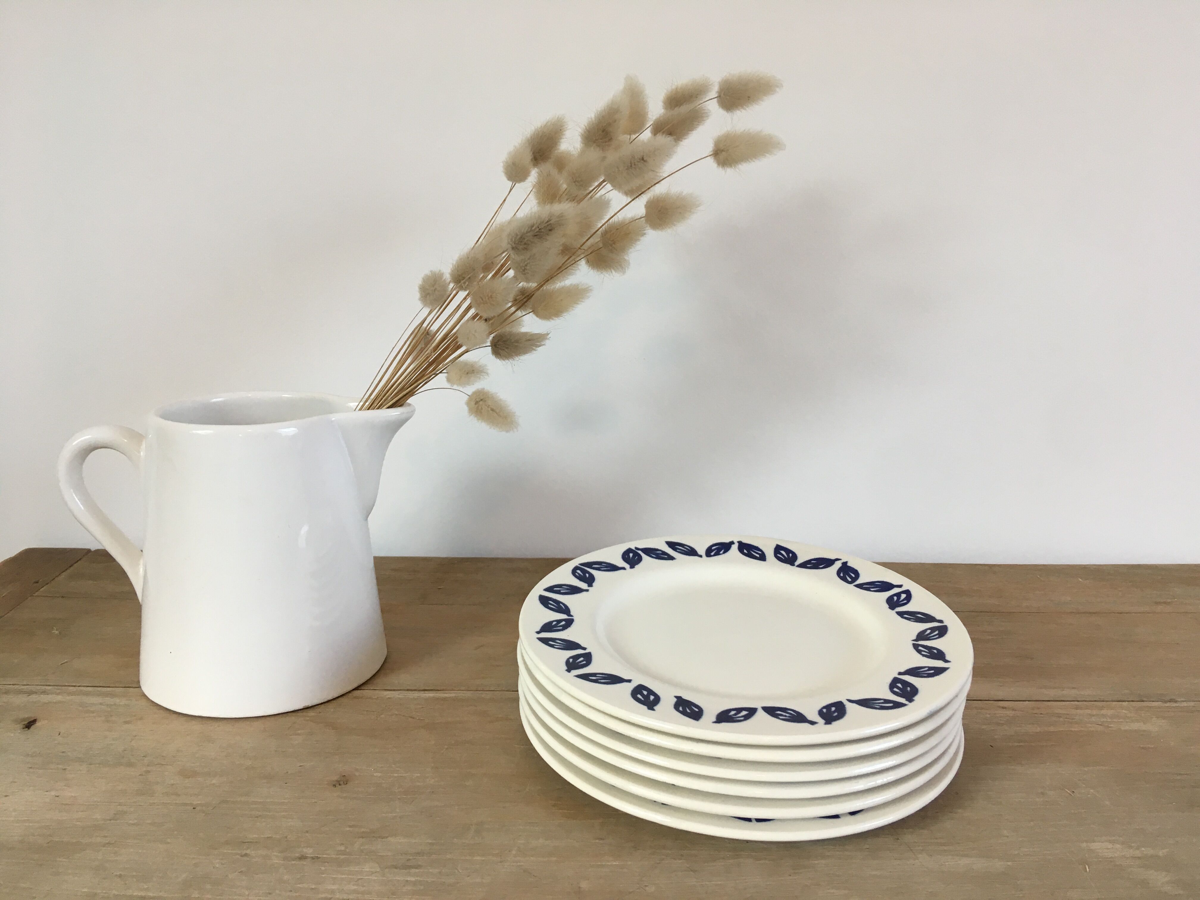 Blue leaf dessert plates