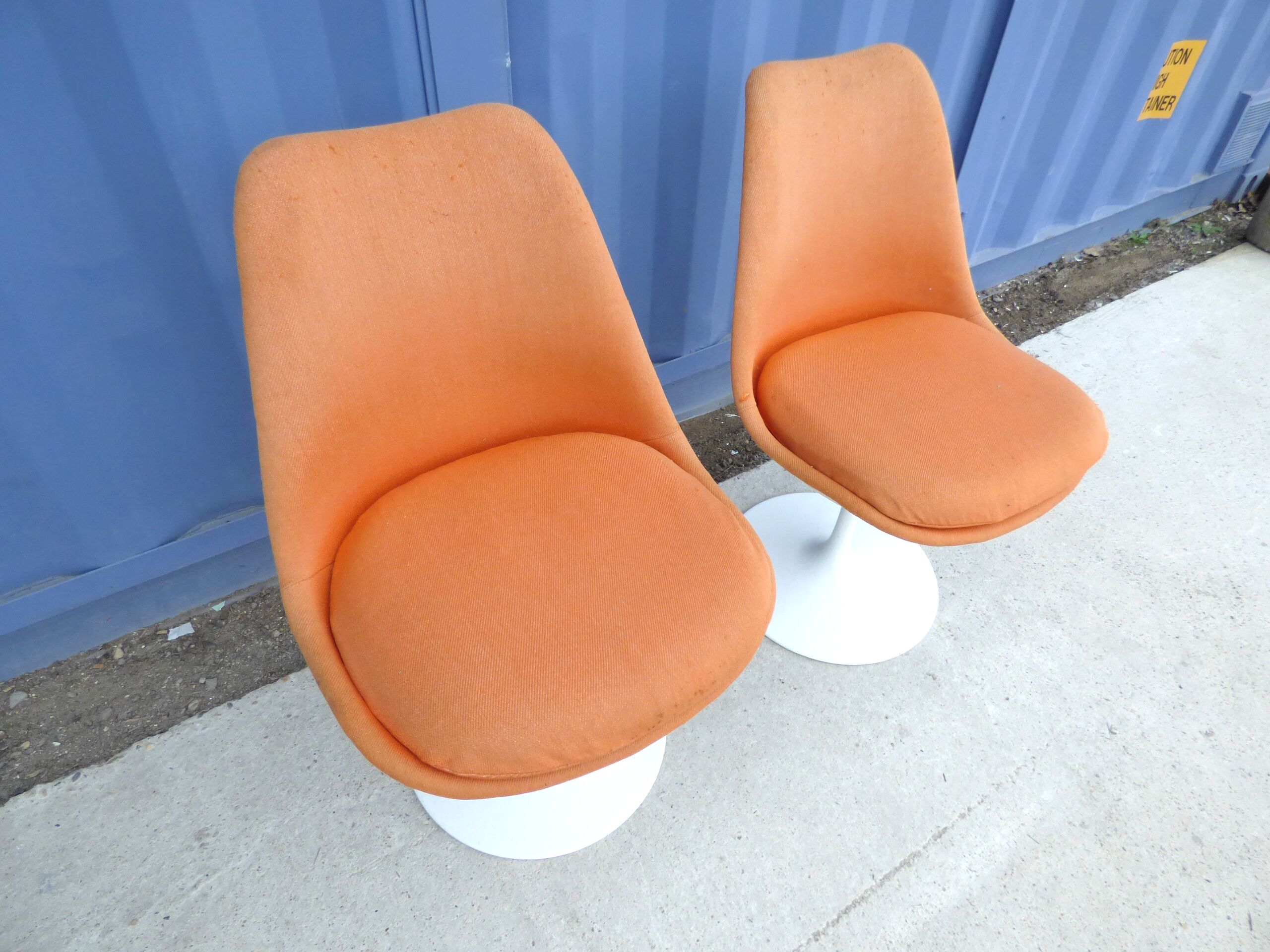 Pair of Eero Saarinen Tulip Chair