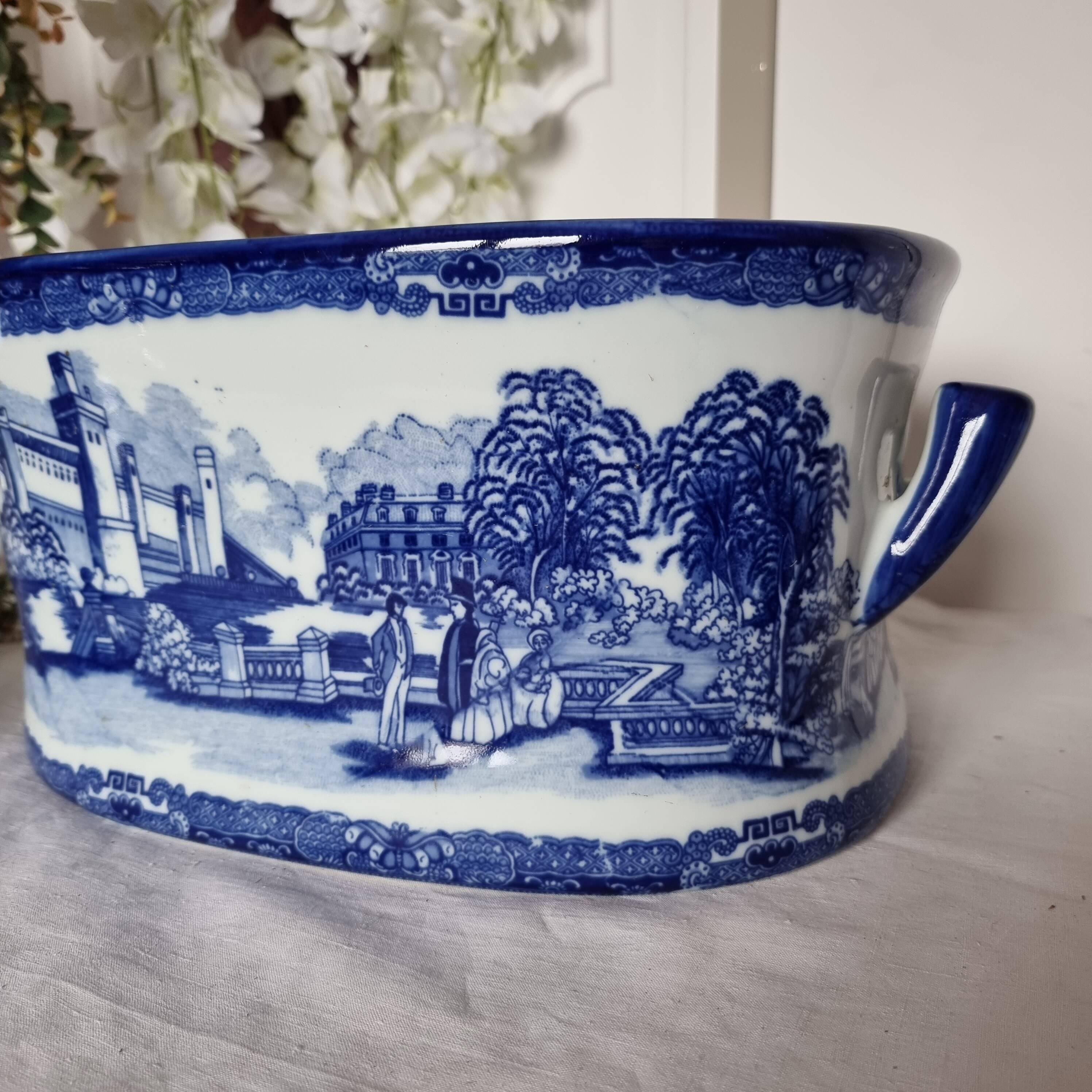 Large 20th century English glazed and enamelled earthenware planter