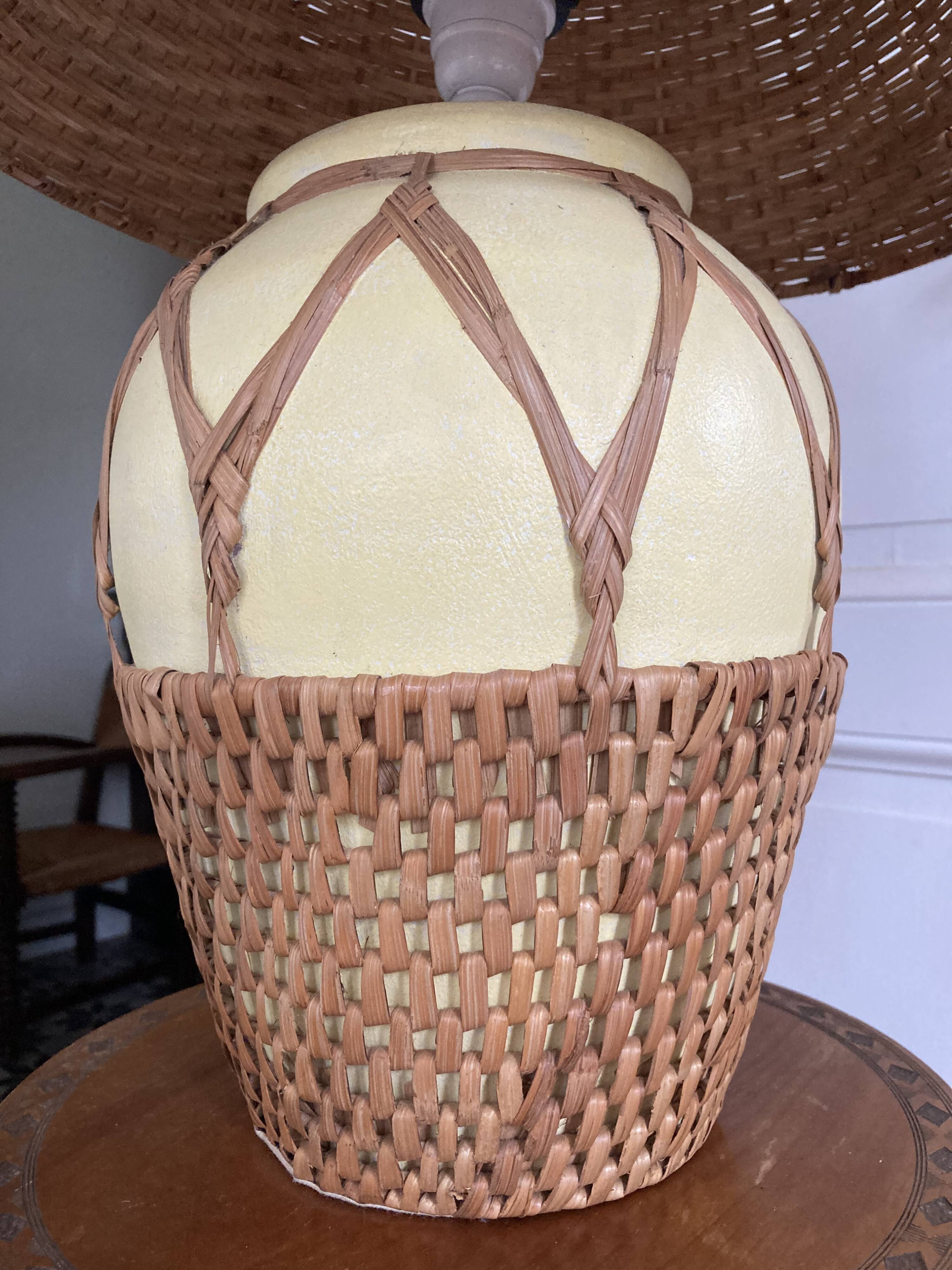 Lamp in rattan and ceramic vintage 1970