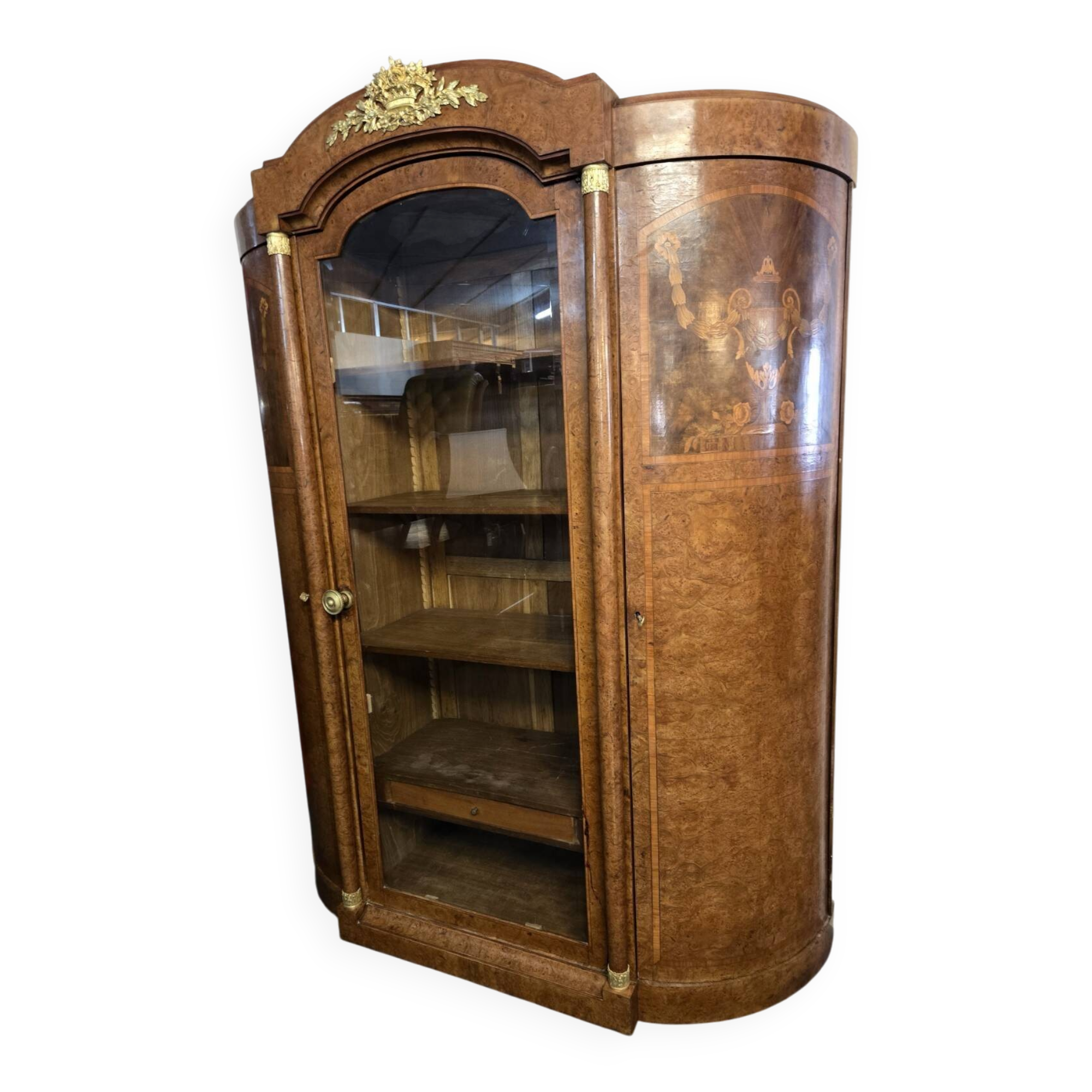 Grande bibliothéque demi lune style Empire en marquéterie vers 1880