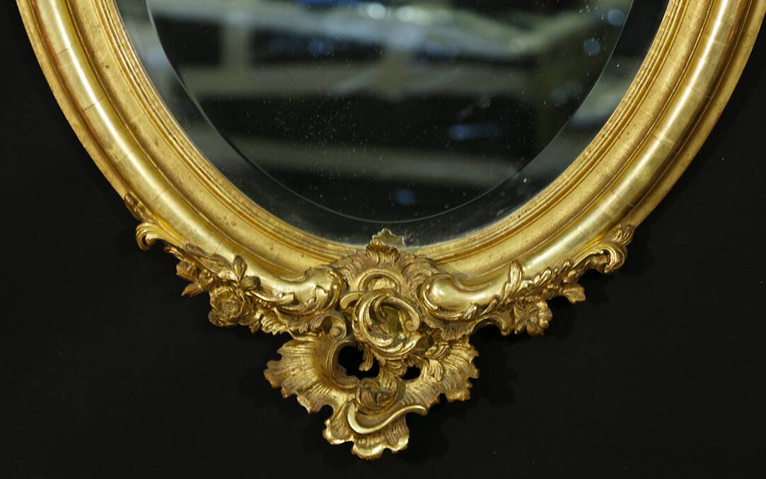 Petit Miroir En Bois Et Stuc Doré à La Feuille, XIXème