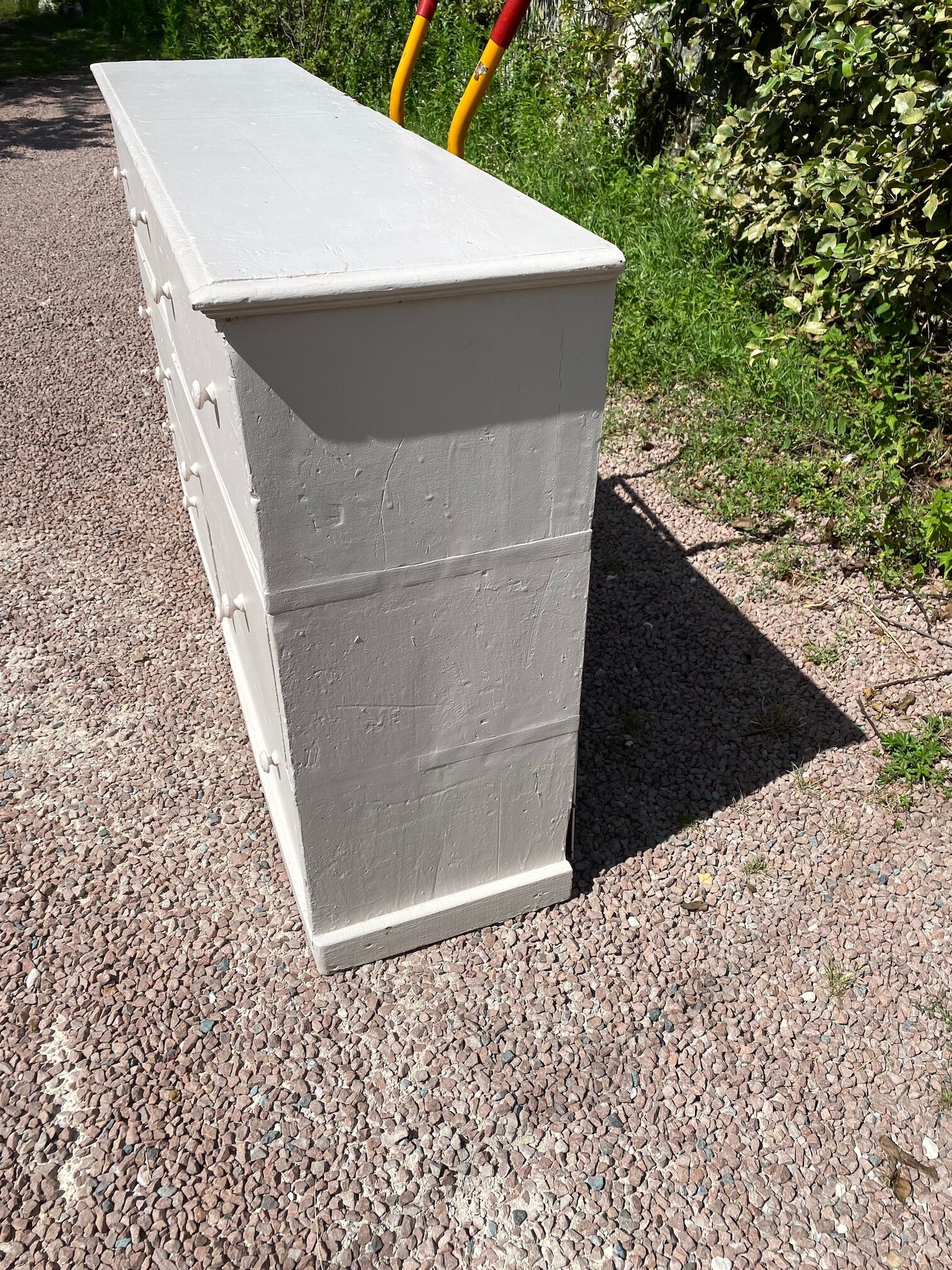 Workshop cabinet with drawers