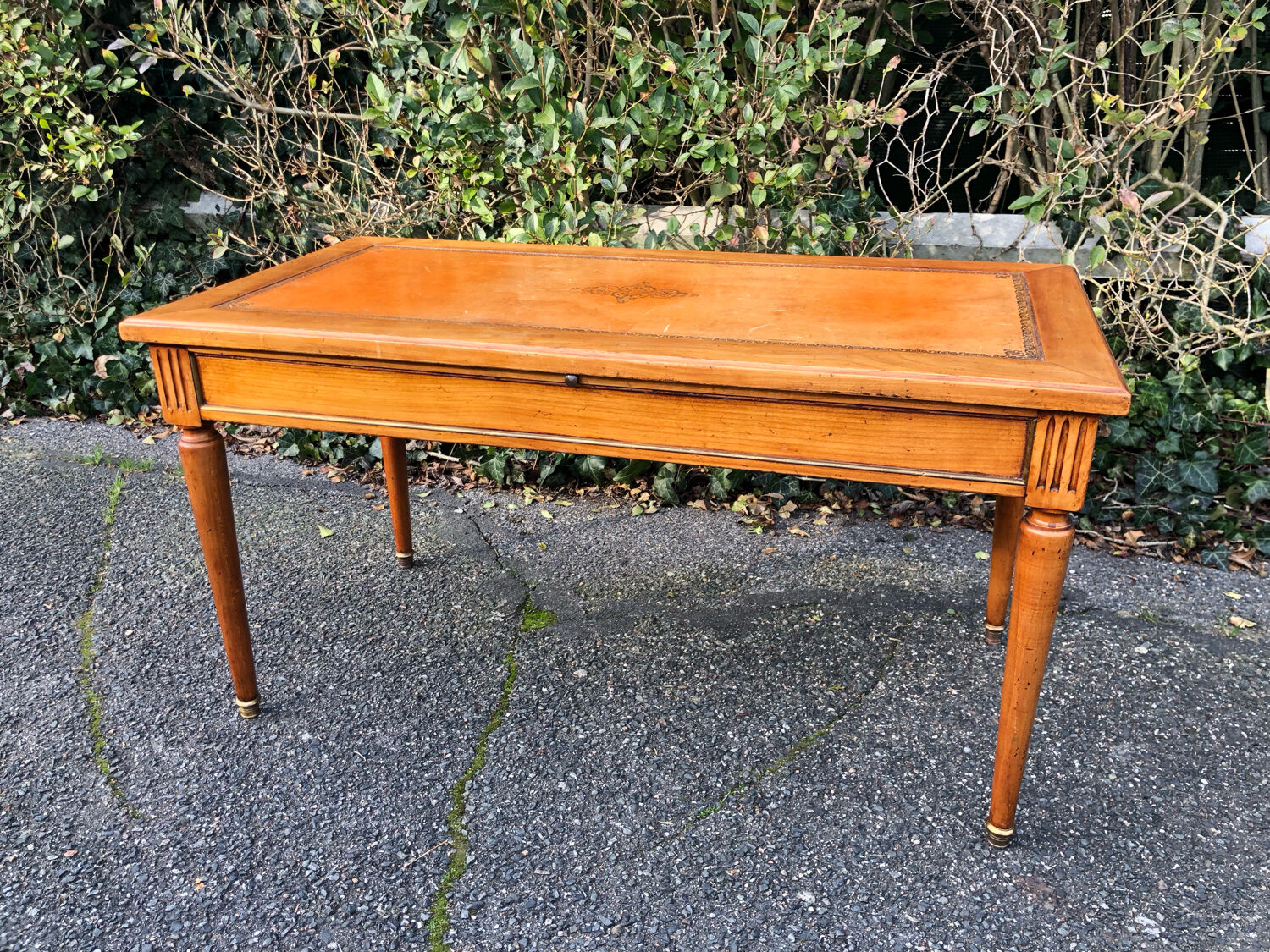 Louis XVI style coffee table leather