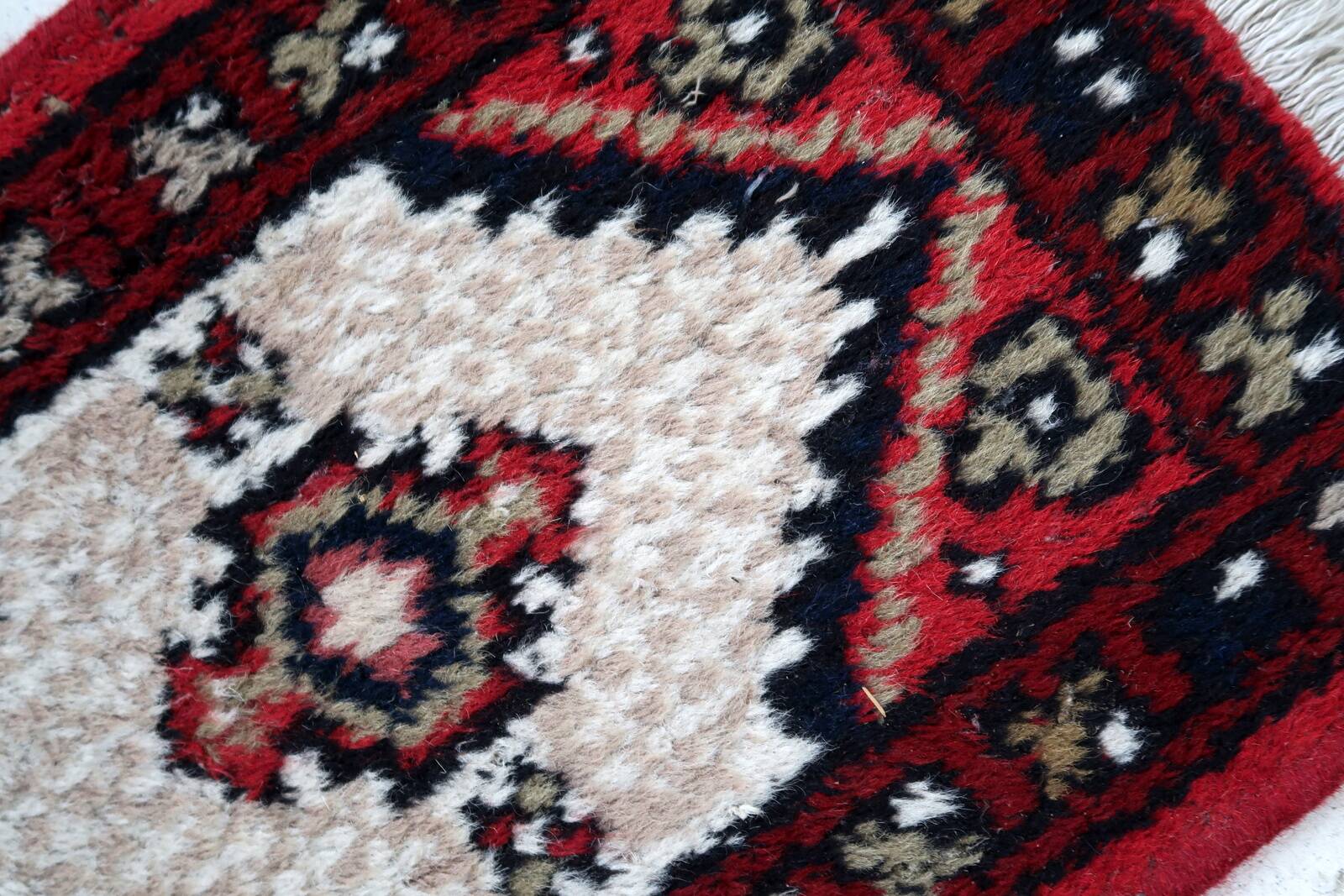 Tapis vintage du Moyen-Orient Hamadan fait main en laine – 40 x 59 cm 1970s