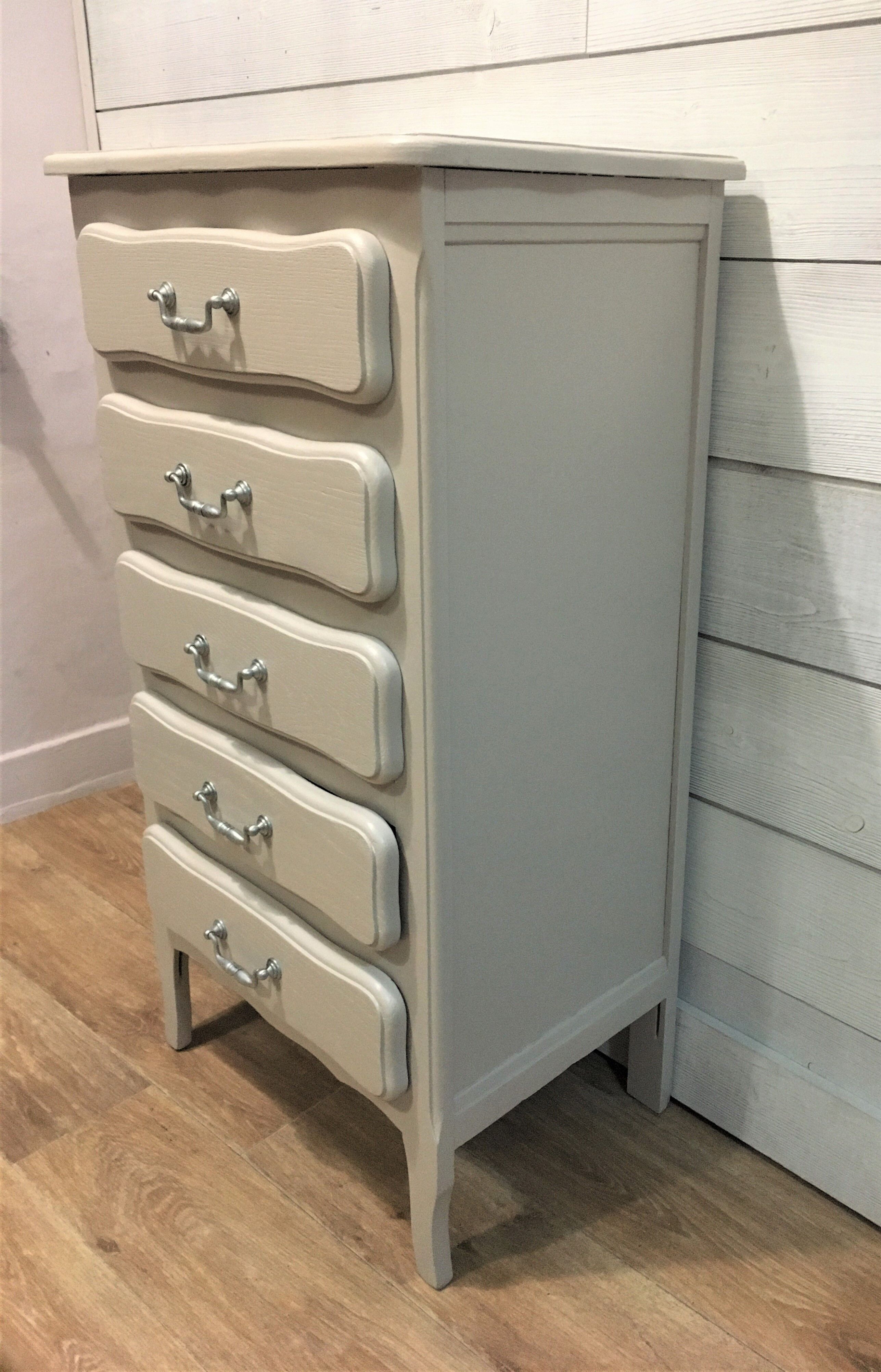 Grey dresser