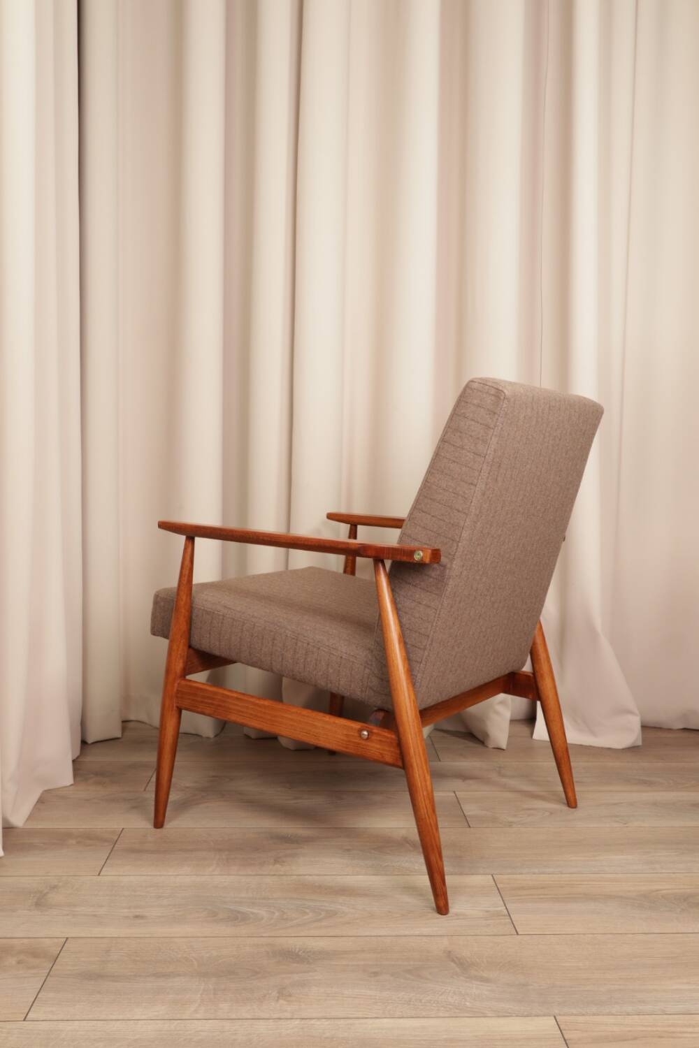 Scandinavian armchair in natural wool by H.Lis